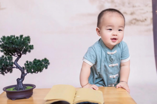 枣阳六个月宝宝可以坐吗